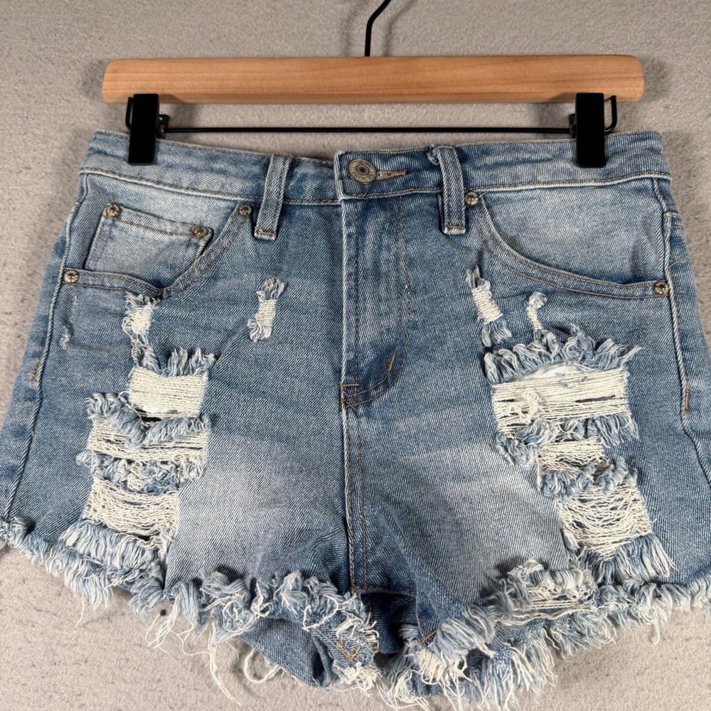 Almost Famous Womens Distressed Denim Shorts Light Wash Blue Size‎ 5 R05565X-KR